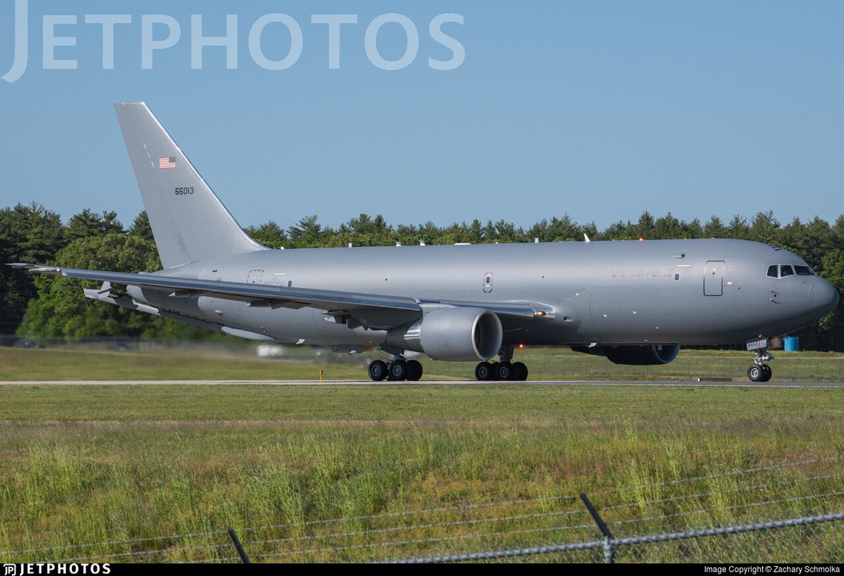 #PlaneAlert ICAO: #AE5BBE Tail: #1646013 Flt: #TEFLN22 
Owner: #USAF
Aircraft: #Boeing KC-46A Pegasus
2023/07/01 14:48:09
#B762 #Air2Air #Shiny #ToFlyFightAndWin en.wikipedia.org/wiki/Boeing_KC… 
globe.adsbexchange.com/?icao=AE5BBE&s…