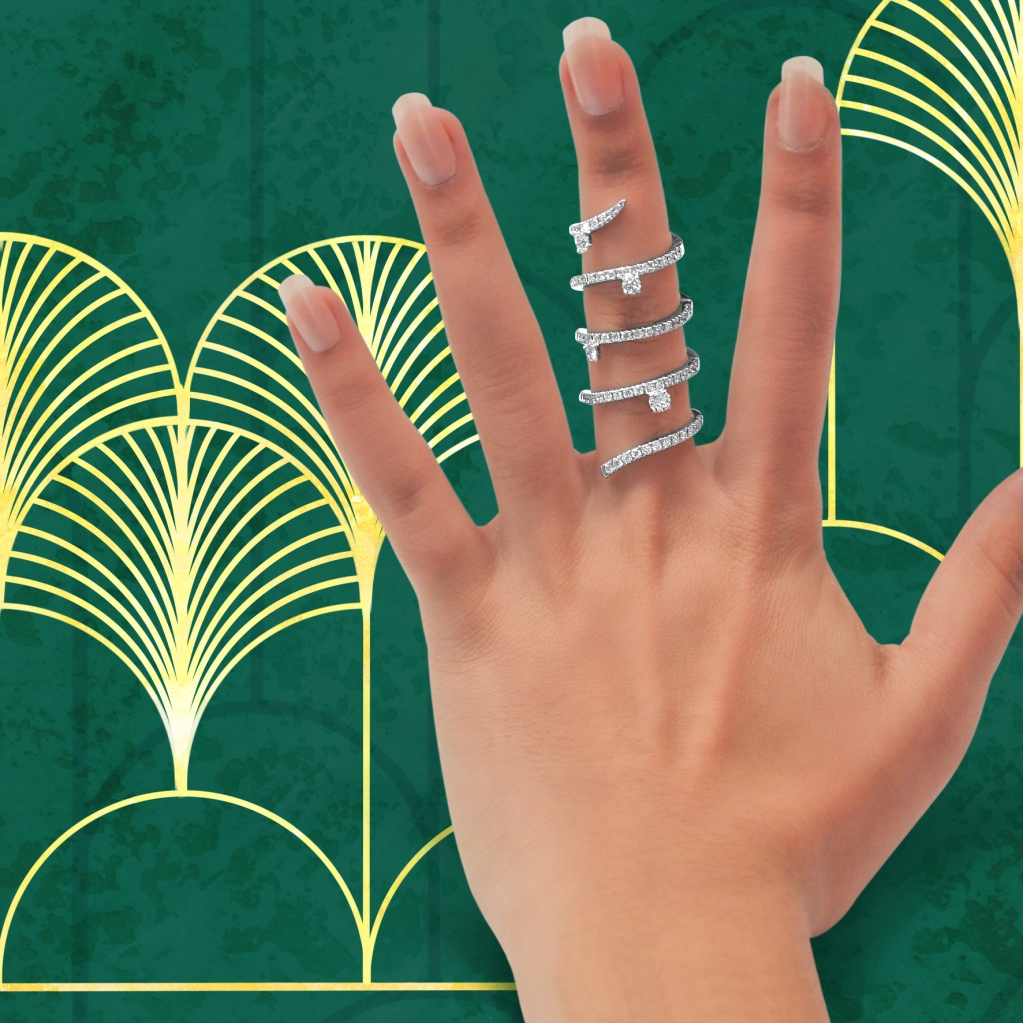 Hands up for Magic Snake ring!   
#handsup #magicsnake #spiralrings #staurino #diamondring #italianjewelry #handmadejewelry #uniquejewelry #uniquering