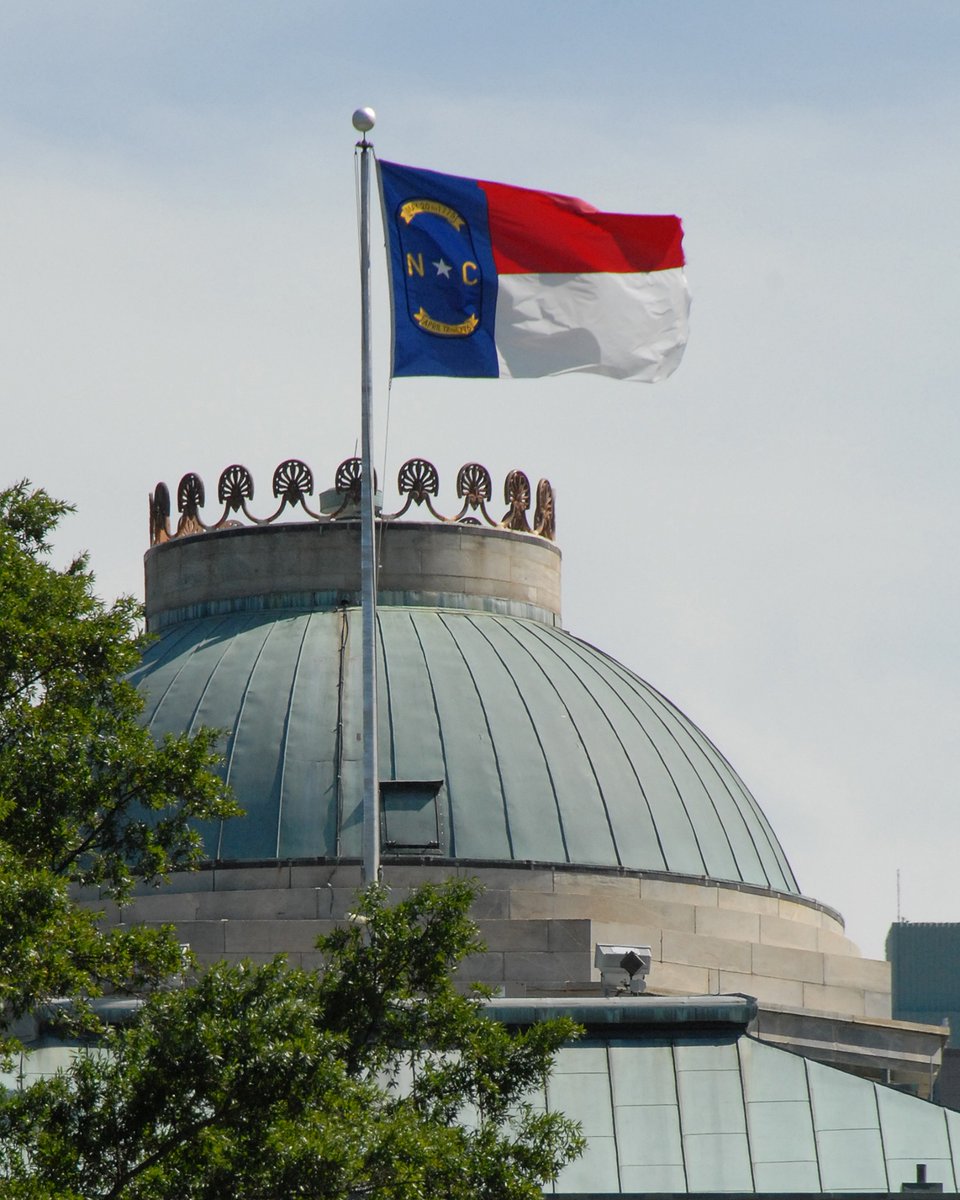 ncculture's tweet photo. This 4th of July, a Raleigh tradition continues! The Capitol will host a ceremony that includes an outdoor naturalization for new citizens. It will begin on the south grounds at noon with a reading from the Declaration of Independence and a wreath laying, after a musical show. https://t.co/tzUYlu93kO
