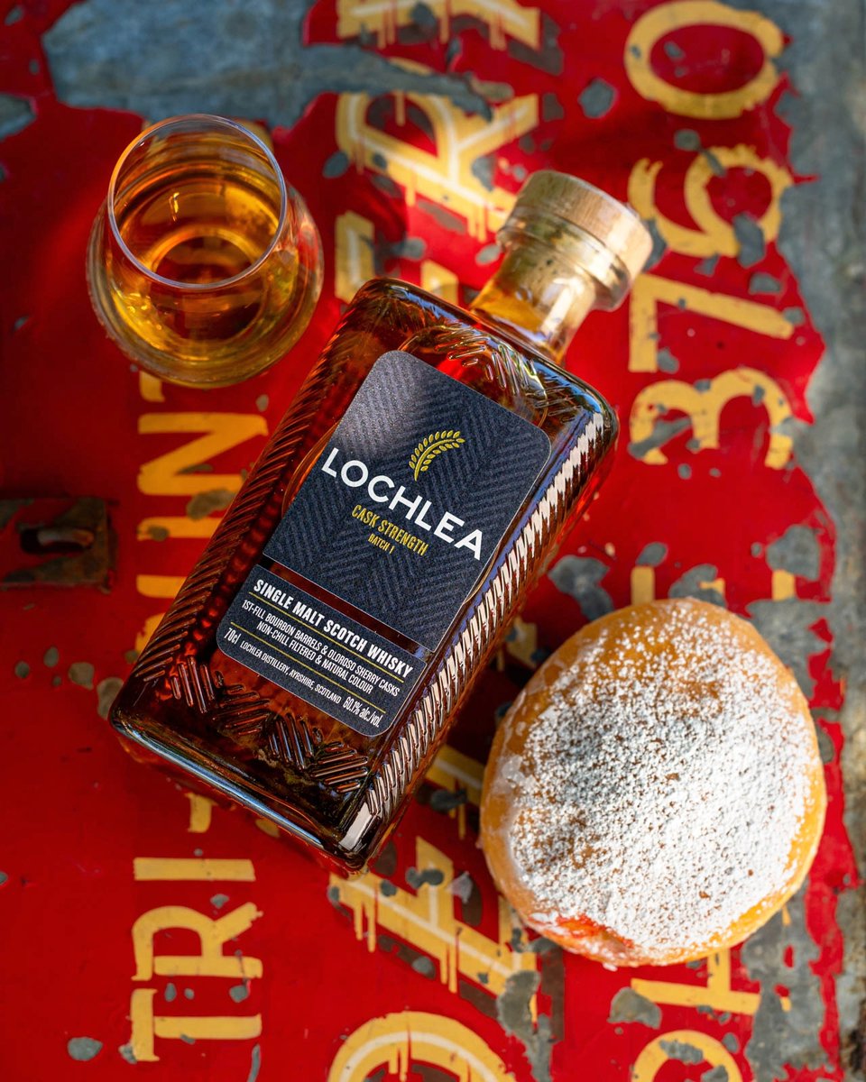Let's just state it now.  We could feature this #singlemaltscotch release from @lochleawhisky in multiple #WhiskyAndDonuts pairings. Is it that good?!... YES.

@lochleawhisky #DroversDoughnuts
