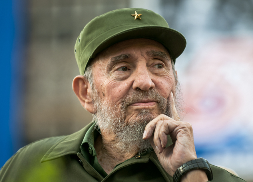 Fidel | “Las ideas justas y realmente humanas a lo largo de la historia han demostrado ser mucho más poderosas que la fuerza; de ésta van quedando polvorosas y despreciables ruinas; de aquellas, rasgos luminosos que nadie podrá apagar."

#FidelPorSiempre