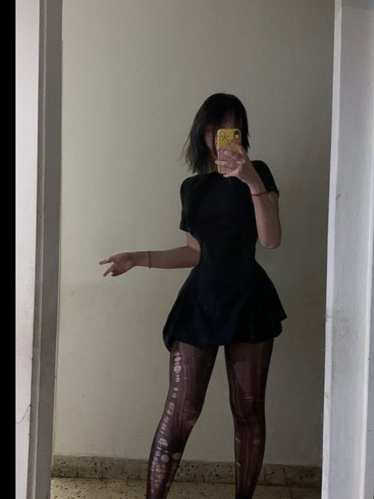 httpsraee's tweet image. me corté el pelo (otra vez)