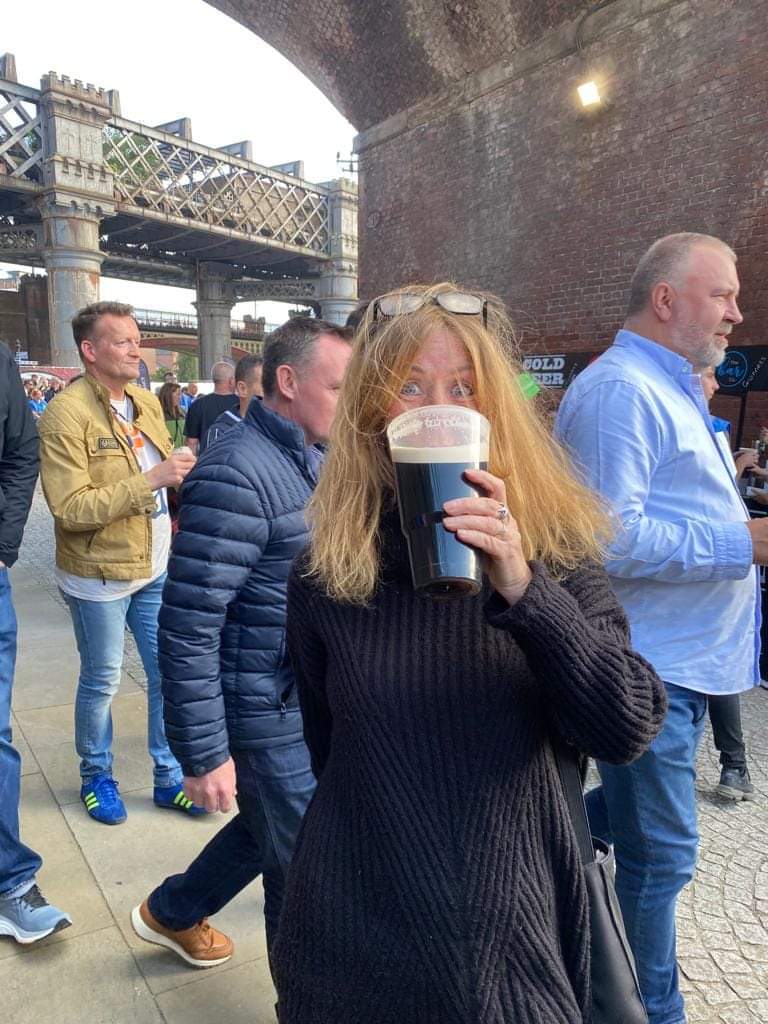 BrewChimp back on tour! Tiny hands.