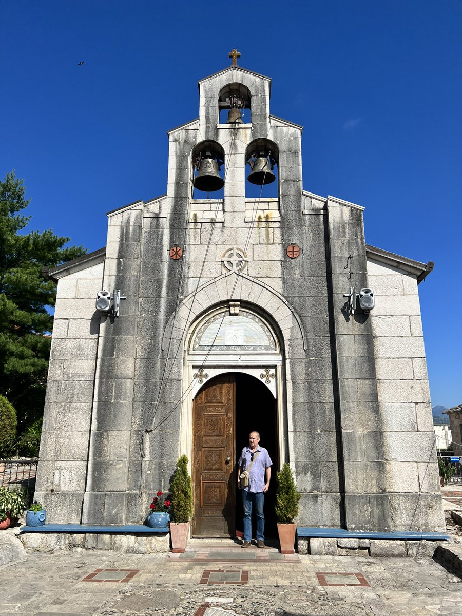 PeakBaggerQ's tweet image. Hello Bosnia &amp;amp; Herzegovina, 🇧🇦 We attempted your highpoint (Maglic), but lightening above your cables route stopped us. We will be back next year! Got a chance to tour a orthodox monastery that makes a fine wine (which we tasted and enjoyed) #PeakBagger