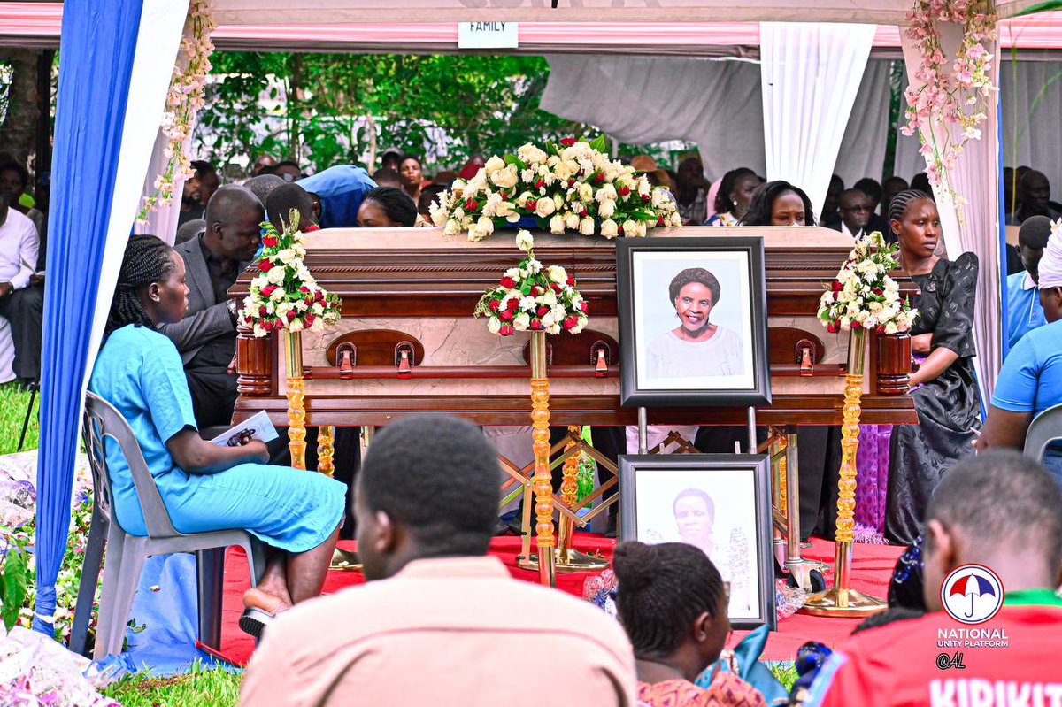 BOBI WINE tweet media