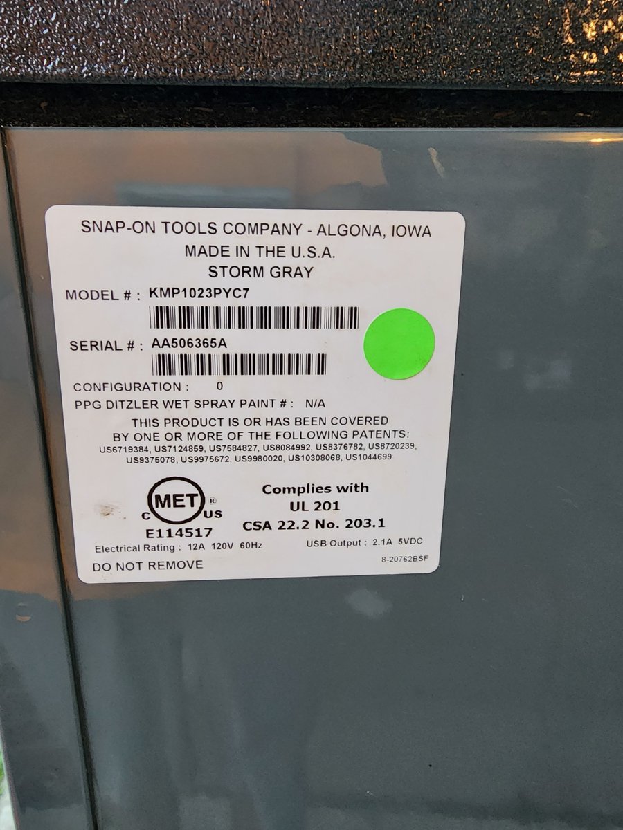 gabewittmer1's tweet photo. Selling my 72" Snap-On Masters Series toolbox for $7,000. It's in perfect condition and I own it fully but can't keep it because I am moving for college. I paid 14k so this is already marked half off. Dm if interested! https://t.co/I5VTlDNbkC