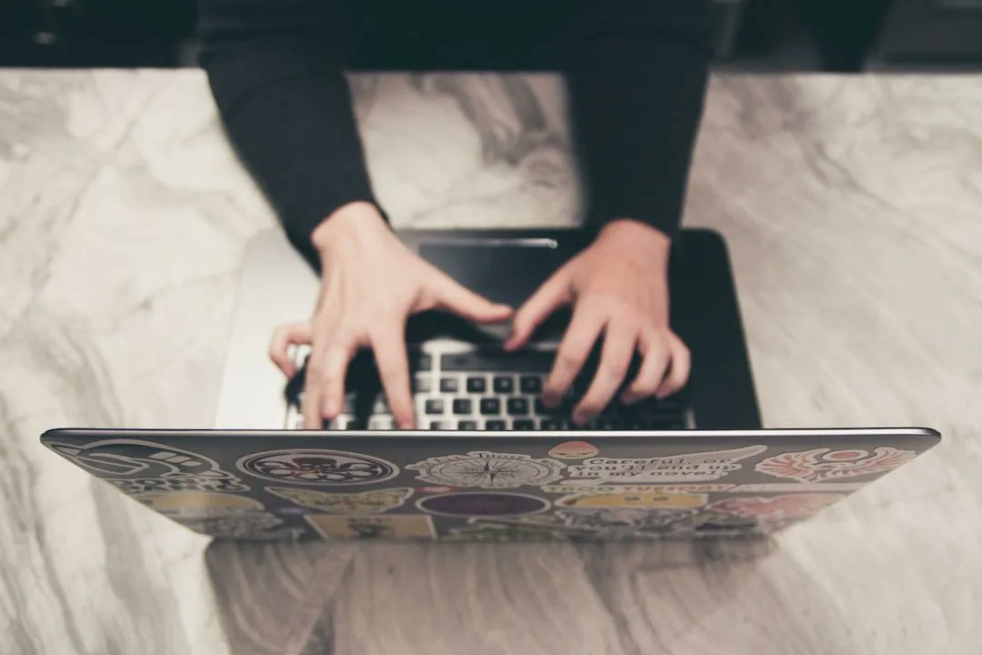 wbvend's tweet image. "Can you really make money with a 42-minute Google course? 🎓💡 I did! Discover how I leveraged Google My Business to boost small businesses and my wallet. #GoogleMyBusiness #QuickLearning"