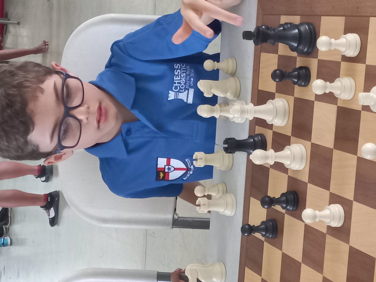Irvin A. Halman (@iahalman) on Twitter photo Disfruté visitar otra tarde extraordinaria de ajedrez para la juventud. Actividad que organiza <a href="/chesslogistic/">Chess Logistic</a> los sábados en el parque Omar con apoyo de otros jóvenes voluntarios y padres de familia Disfruté visitar otra tarde extraordinaria de ajedrez para la juventud. Actividad que organiza <a href="/chesslogistic/">Chess Logistic</a> los sábados en el parque Omar con apoyo de otros jóvenes voluntarios y padres de familia