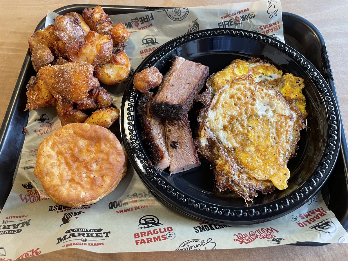 ScottWykoffWBAL's tweet image. How lucky am I to have found #BraglioFarmsSmokehouse for breakfast on my way home from an interview in MD horse country! Opening in March, this awesome restaurant/country store in #Finksburg serves some amazing BBQ, smoked meats &amp;amp; breakfast items using #BraglioFarms A hidden gem