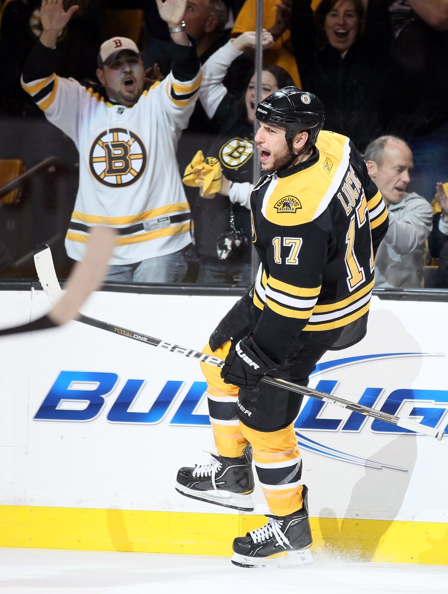 NHLBruins's tweet image. 🗣️LOOOOOOCCHHH🗣️