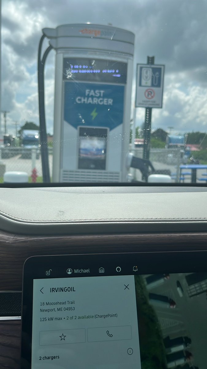juddisjudd's tweet photo. @RateYourCharge ChargePoint charger said it was available but when I got here it say unavailable. Unable to charge. #rateyourcharge @ChargePointnet https://t.co/7D6XknwUOw