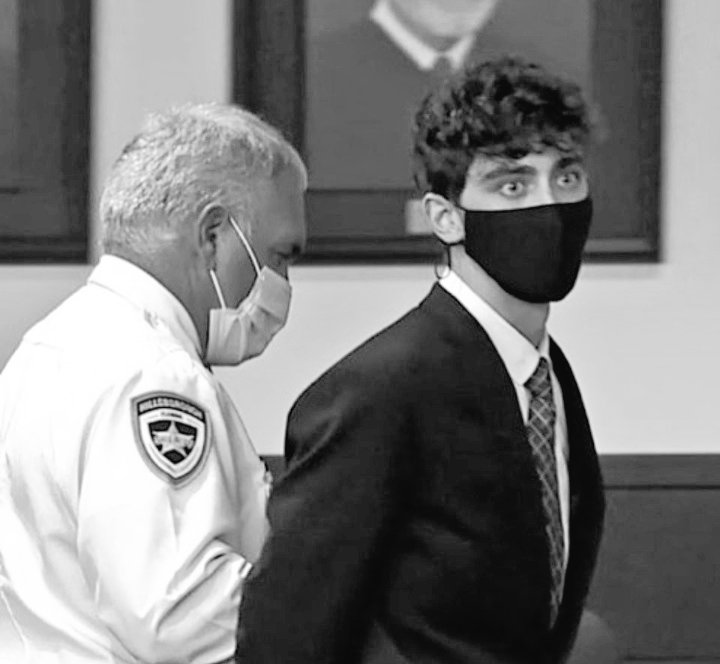 Rose25549335's tweet photo. The media has brainwashed the majority into viewing him as a careless individual. We've got the truth covered here. #cameronherrin wasn't racing, He didn't hit the victims . He wasn't a participant in an illegal race.
This is a widely circulated rumor❗
#whoiscameronherrin #USA https://t.co/YDwyPkfBqz