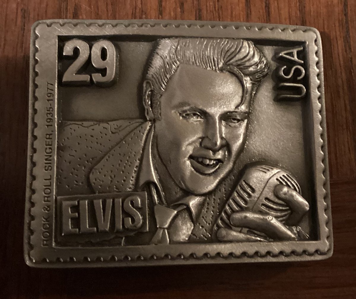 I just updated my article about the Elvis Presley stamps. I added a couple of items from my collection - specifically items depicting the stamp including a mug and a belt buckle. themusicstamps.com/elvis-presley-… #philately #stampcollecting #elvis #musicalstamps
