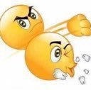 Rebkittens's tweet photo. La seño cantando sobre eliminar la violencia

Luzu y Fernan minutos antes: https://t.co/ZUJqT90zS0