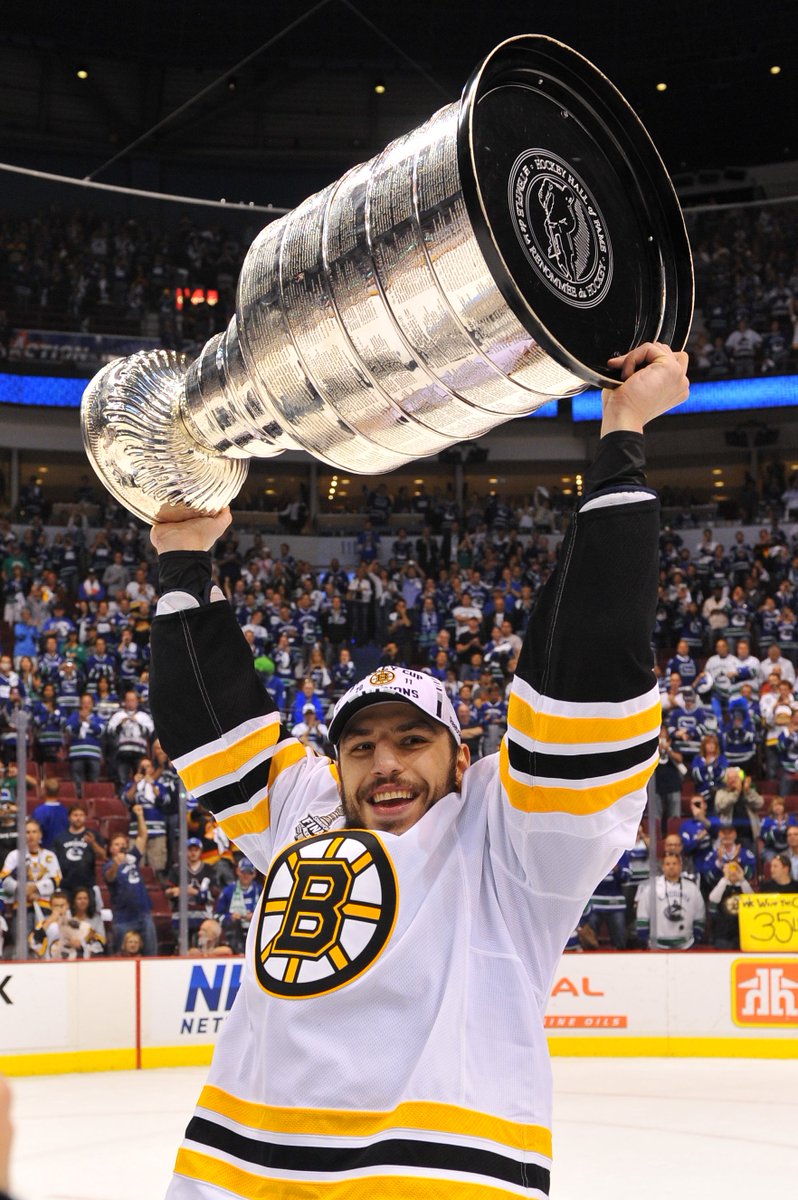 NHLBruins's tweet image. 🗣️LOOOOOOCCHHH🗣️