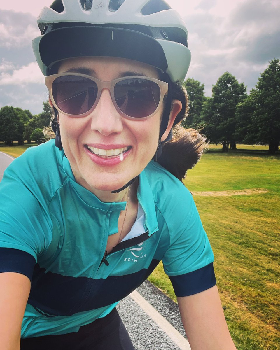 Incredible day cycling to raise money for children with new kidneys with the team from @EvelinaLondon and @UHSFT. Link below if you can support the charity! justgiving.com/fundraising/sh…