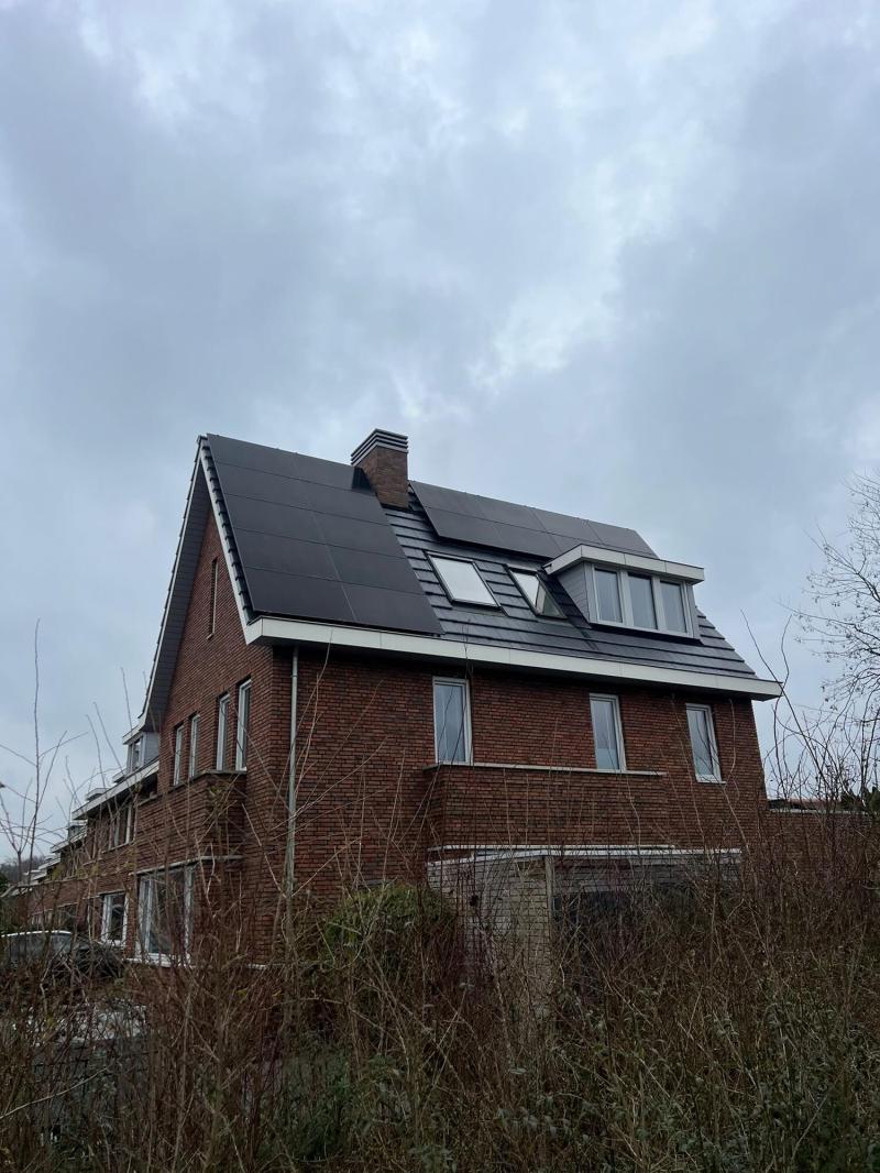 ☀️ Laat de zon voor je werken! Met  zonnepanelen van Innodura geniet je van groene energie en lagere  energiekosten. Onze ervaren monteurs zorgen voor een vlekkeloze  installatie. Ontdek hoe  zonnepanelen jouw leven kunnen veranderen! 

lnkd.in/egUVQC3w

#groeneenergie