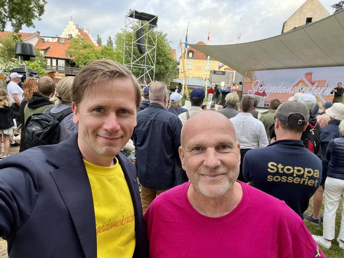 Roger Hedlund tweet media