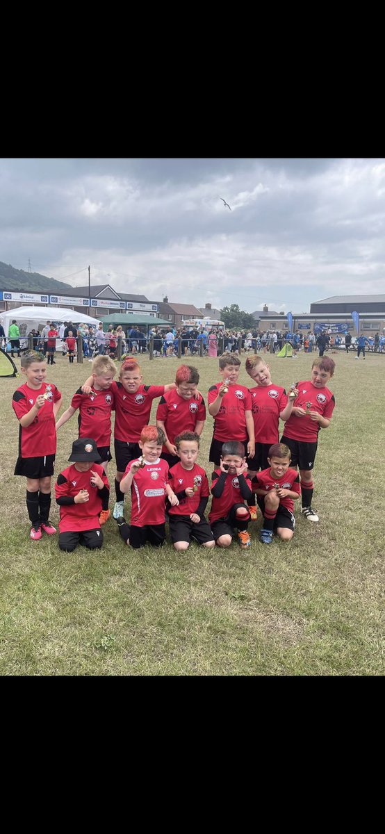 The crazy gang 🤪great tournament up margam ⚽️💙❤️#uppatref
