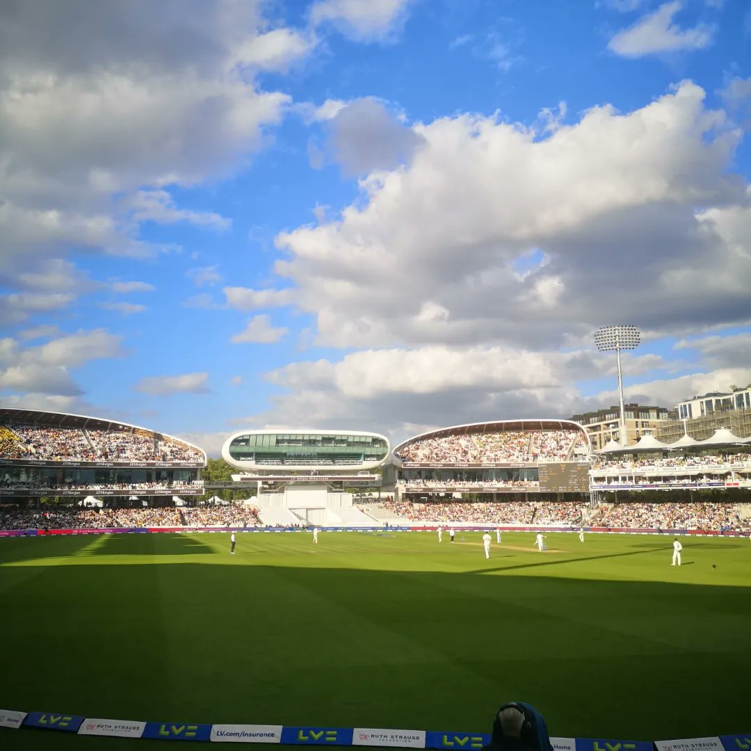 rawlimike's tweet photo. An extraordinary day of test cricket. #Ashes2023 https://t.co/usETVh3ncB