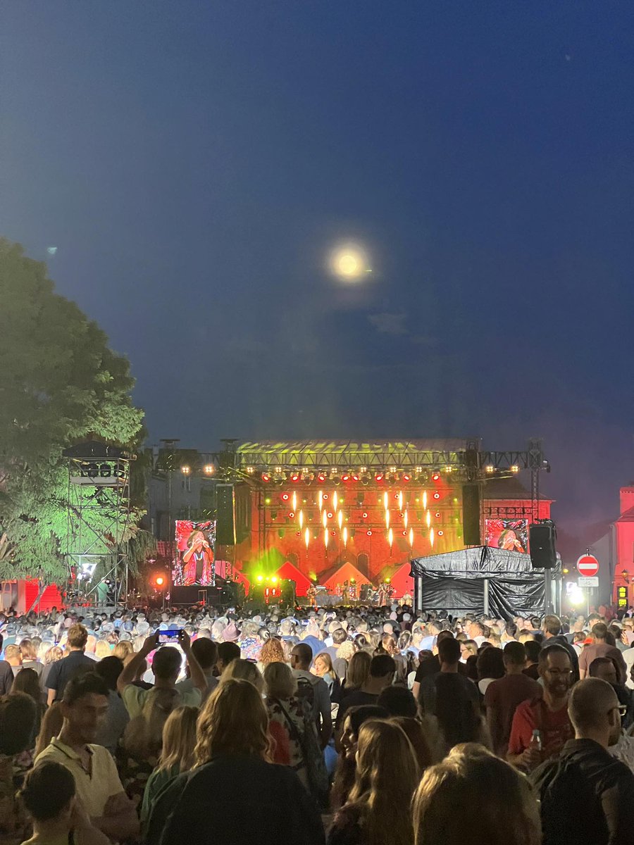 krakow_pl's tweet photo. #Krakow #FestiwalKulturyŻydowskiej wrócił na Szeroką!

📷 @BSKrakow @krakow_pl https://t.co/UpjIyU37bM