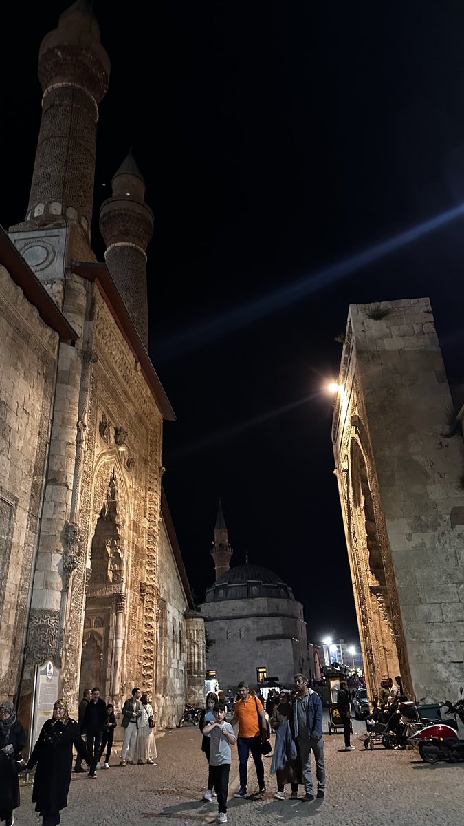 ilay_588's tweet photo. Sivas , Çifte minare 📍 https://t.co/us2deKhUoV