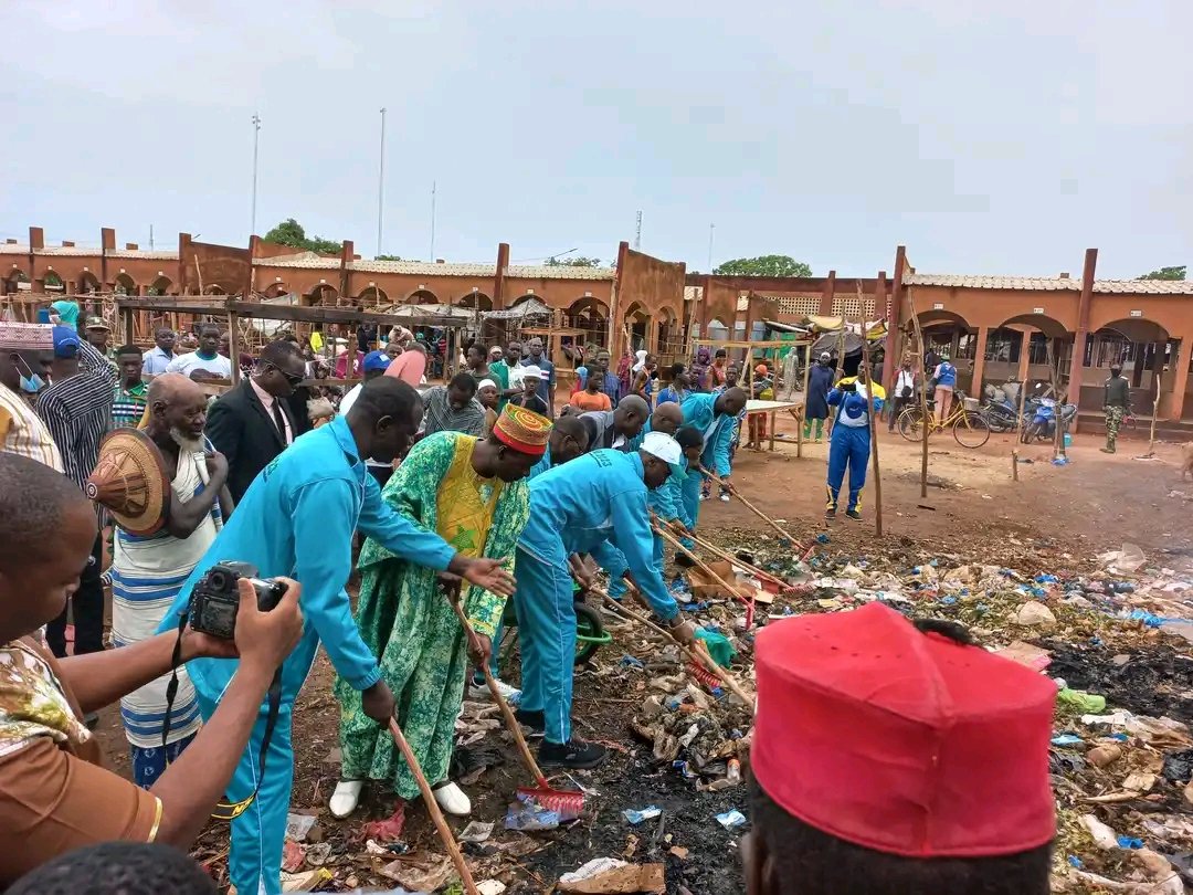 This day, July 1st, a day dedicated to world environment day Celebrate under the theme << Solution to plastic pollution>> this theme comes to challenge us on the role of youth in fighting plastic waste. Let's live ecologically.
#climatechange
#weekeco
#activistclimatic
#MEEA