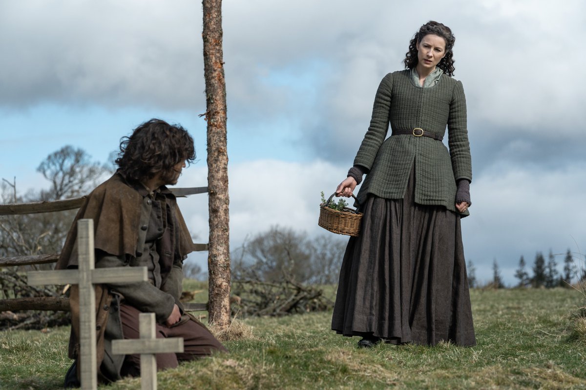 CaitrionaFan's tweet photo. Probably tweeting into the void, but...

Outlander 7x02 &amp; 7x03 Stills
🔗 https://t.co/p2zAJYKqle
🔗 https://t.co/RllQFw02Al

Screencaps to come either later tonight or tomorrow. 

Big thanks to @FFASiteTweets https://t.co/SOgQWQhUmQ