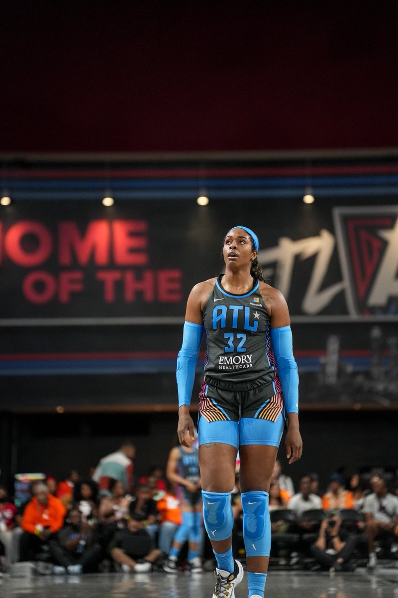 CrushSportsTalk's tweet photo. Congratulations to @1_born_queen and @Graytness_15 for being named to the @WNBA #Allstar team! 📸 by @_3CentMedia_ https://t.co/rpir46obzk
