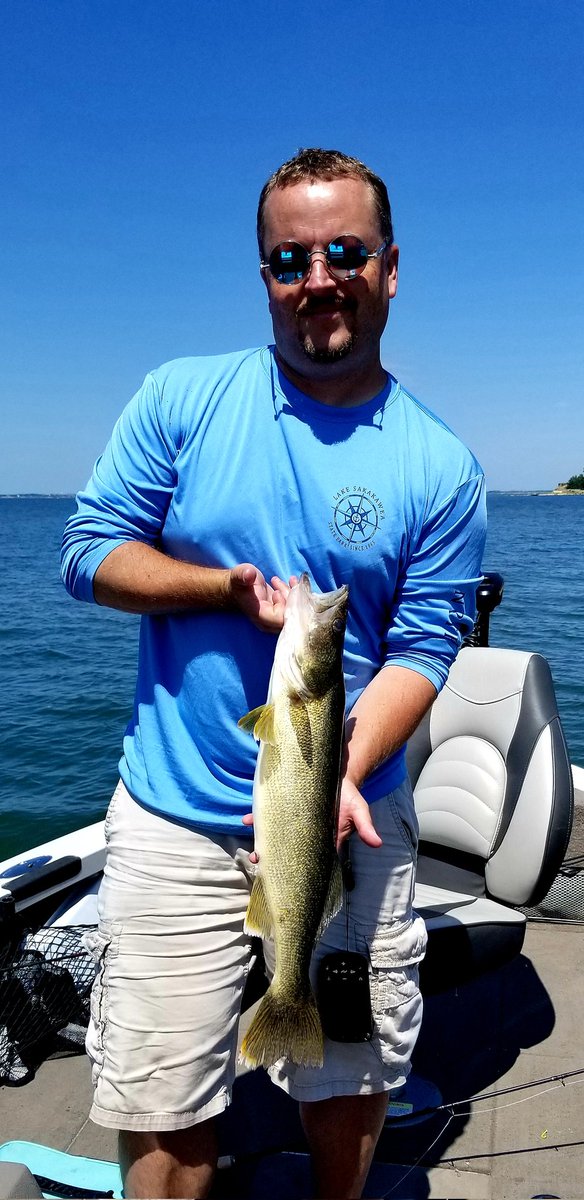 Took awhile to find em, but it was worth it. This one was 23"..  <a href="/LakeSakakawea/">Lake Sakakawea</a>