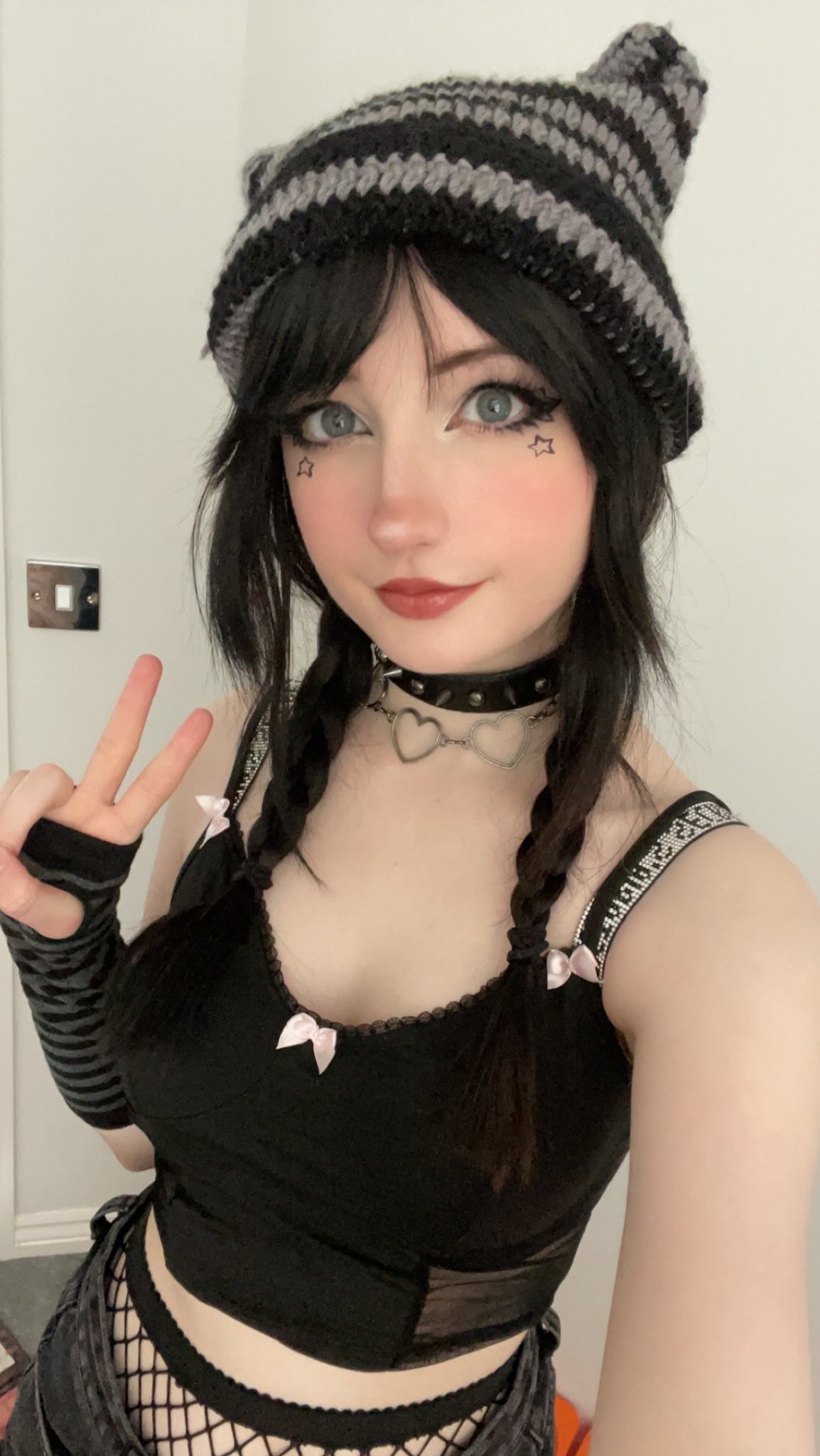 Ferdi on X: RT @rynkerbelle: Howdy! t.coqdfFQw5GK3  X