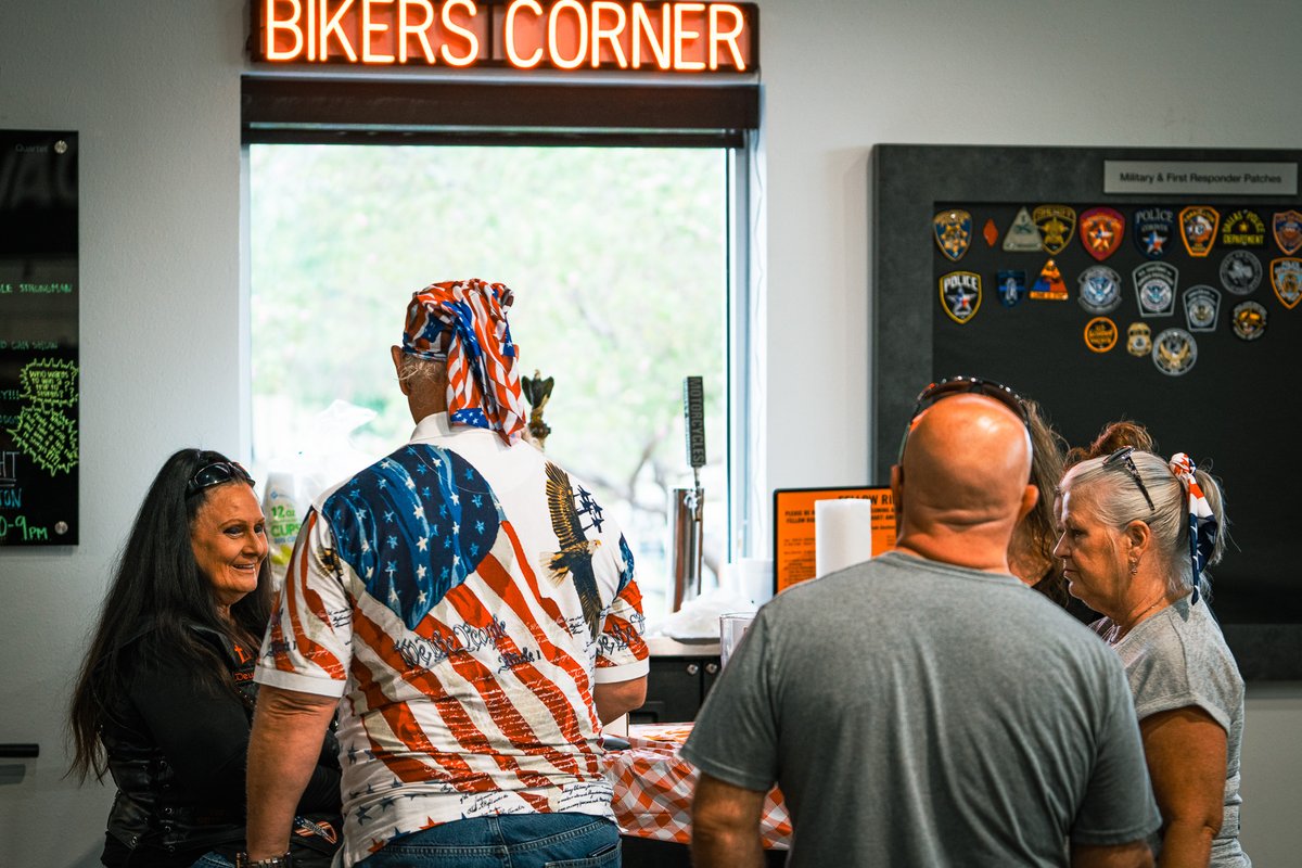 AEHD_KickAss's tweet photo. A big thank you goes out to The Iron Guardians MC for working the grill, serving up the free beer, and having a kick-ass time with us today!! 🇺🇸 🦅#harley #aeharley #harleydavidson #bike #bikelife #bikeweek #hd #webuildriders #motorcycle #motorcycles #motorcyclelife https://t.co/ff1MOvG80b