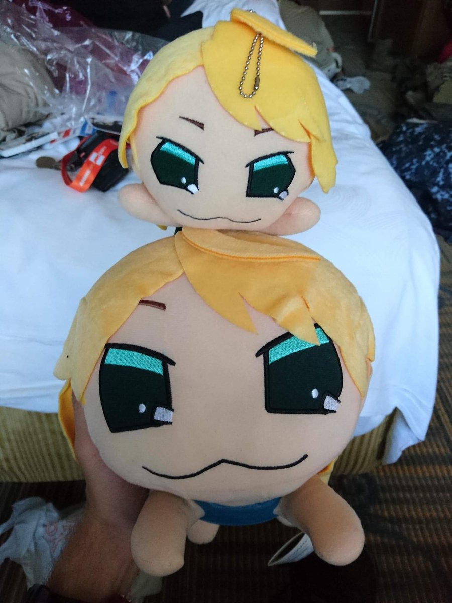 tacbaconpatches's tweet photo. Memories of my first #AnimeExpo in 2017, scored them on Day 1.

#idolmaster #puchimas #hoshiimiki #afuu https://t.co/ZhWYUJ0Fmb