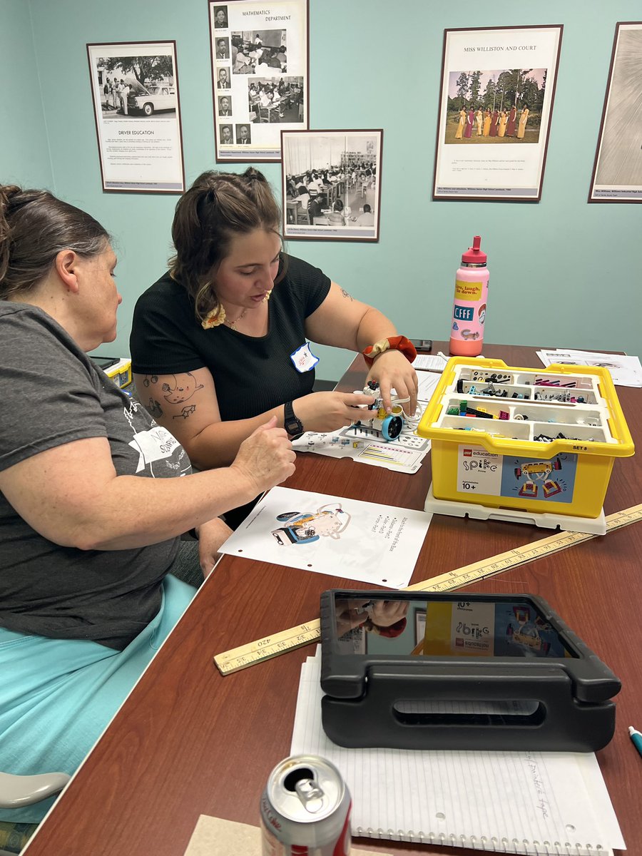 Tech_Shorty's tweet image. Had a wonderful time @capefearmuseum yesterday! We had a blast working with the museum staff and educators from the area. Thank you for having us! #STEM #Robotics