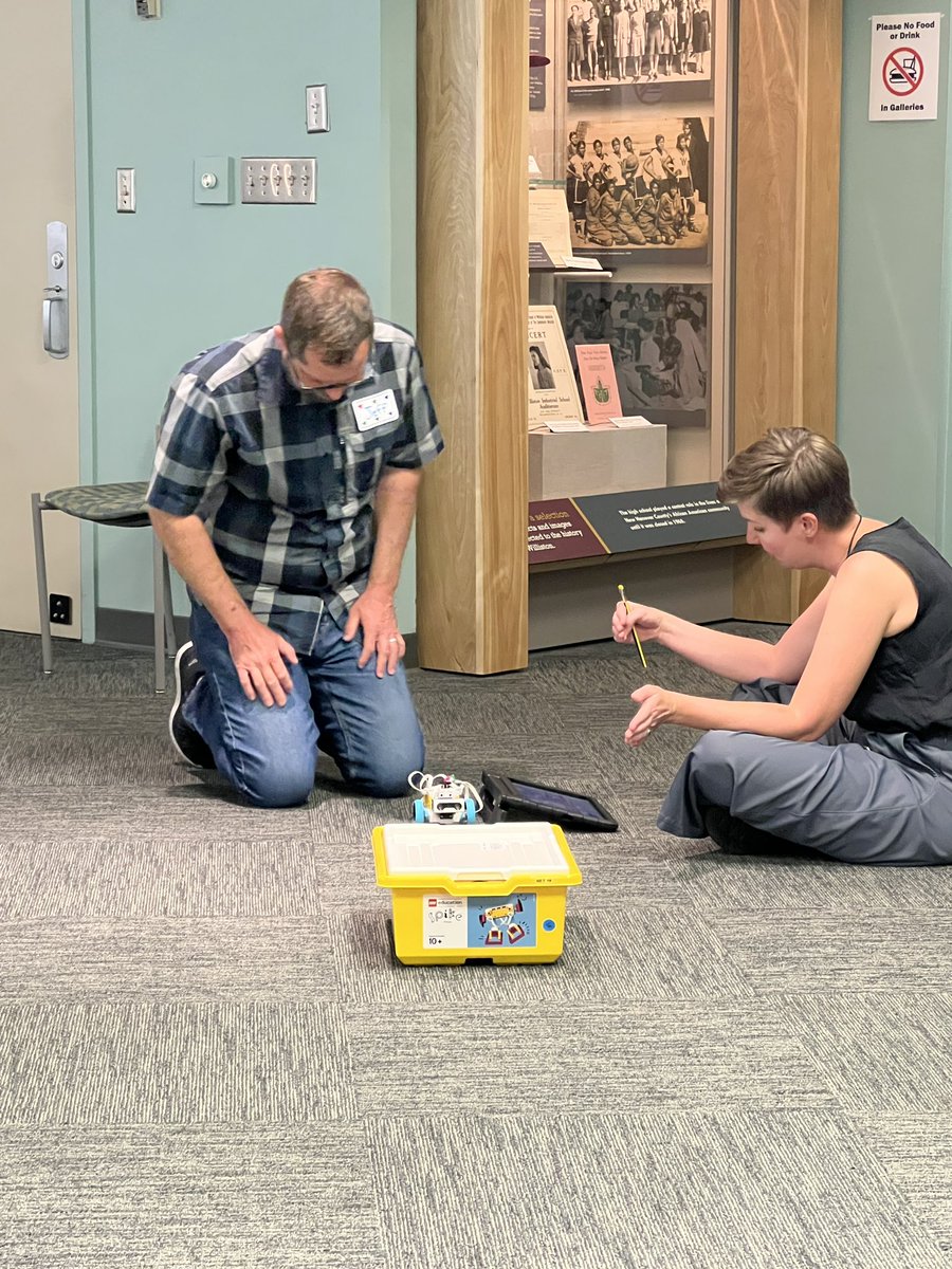 Tech_Shorty's tweet image. Had a wonderful time @capefearmuseum yesterday! We had a blast working with the museum staff and educators from the area. Thank you for having us! #STEM #Robotics