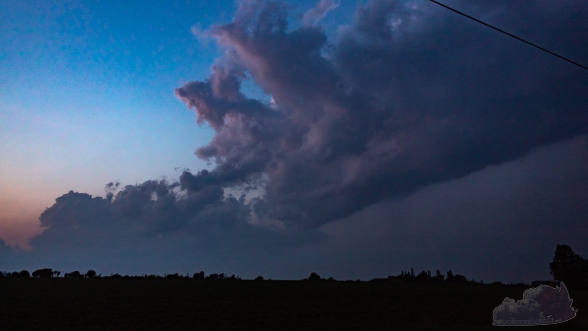 A few miscellaneous photos from last night's chase, peep the rest on @HuronSupercells!