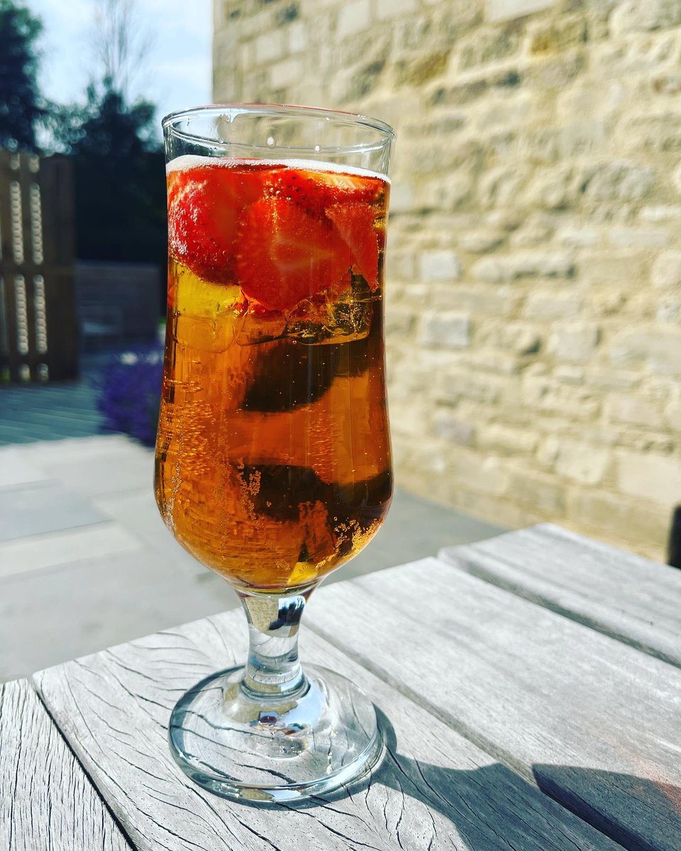 KEHaddrell's tweet image. #pimmsoclock #family #togetheragain