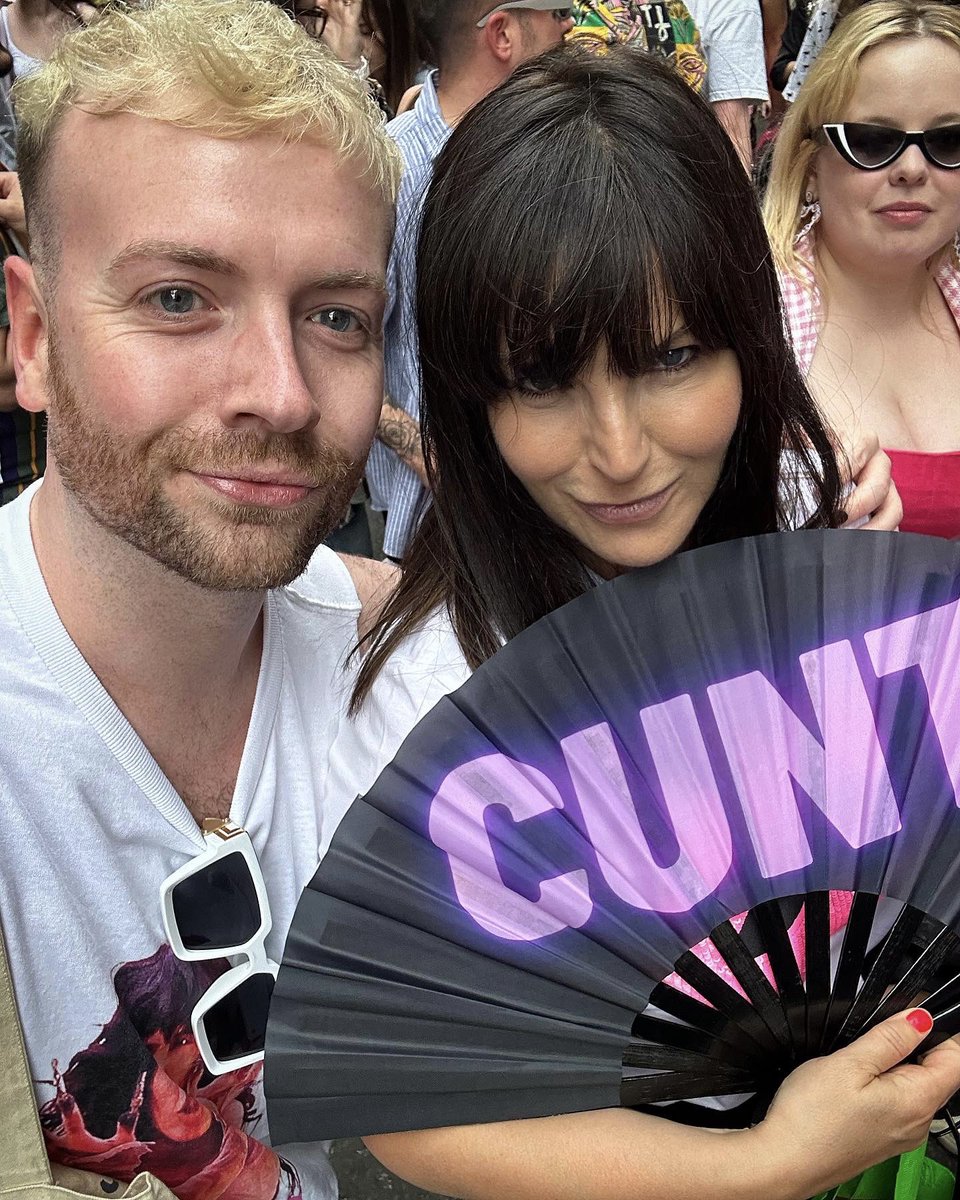 then absolutely ditched her the second I noticed that @AnnaRichardso from Naked Attraction was over the way 😅 🍆🍑🌮 asked her if we could get a photo together and she went “only if I can’t get my CUNT fan in it” 😂 two absolute icons 💖