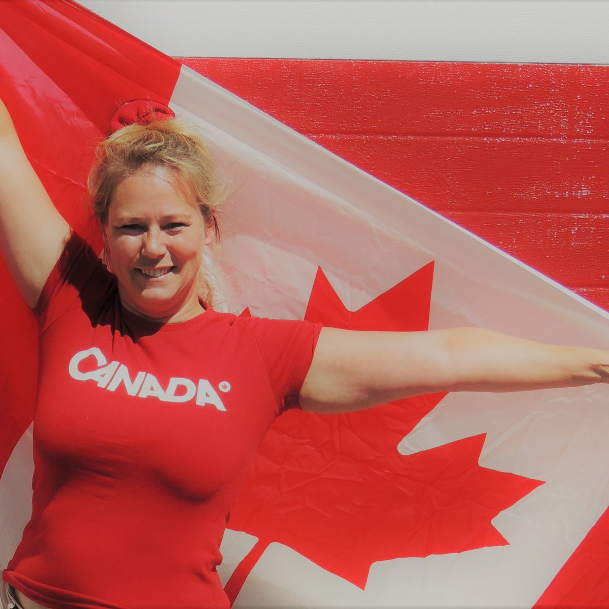 SueAnnStaff's tweet image. Happy Canada Day! Celebrate this weekend with a visit to wine country for some #VQA wine!