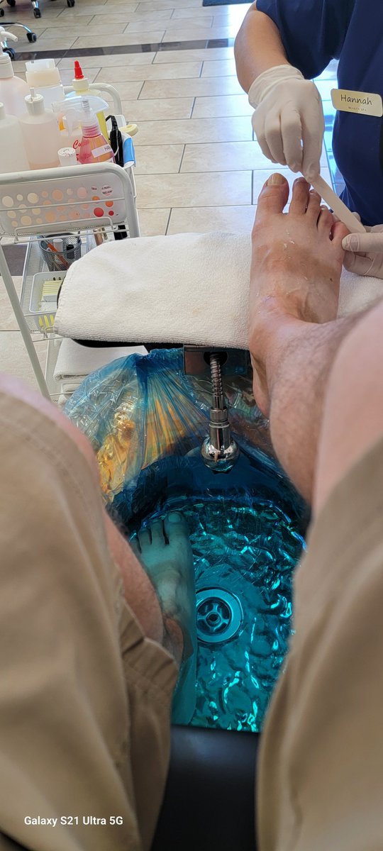 I am wildly scrolling to see what the AF happens when I get to my 601st tweet read! All while getting a Canada Day Pedi with the Missus!