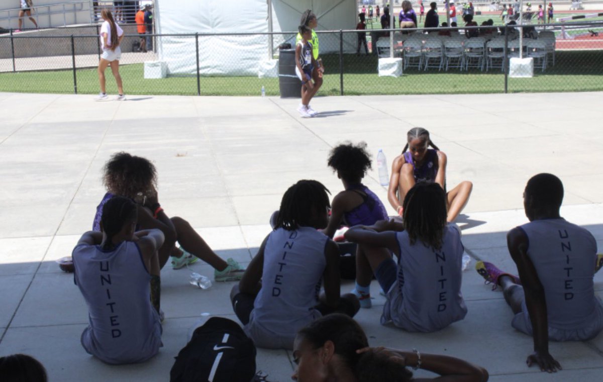 sheldonunitedsp's tweet photo. Region 17 Qualifier Pics III #sheldonunited#trackandfieldyouth #aautrackandfield #tracklife #usatf #multisportathlete #hardwork #dedication #sprinters #middistancerunner #weekendtakeover #800meter #400meter #200meter #100meter #hurdles #highjump #longjump #triplejump #WeAreAAU https://t.co/cl0yIePnIo