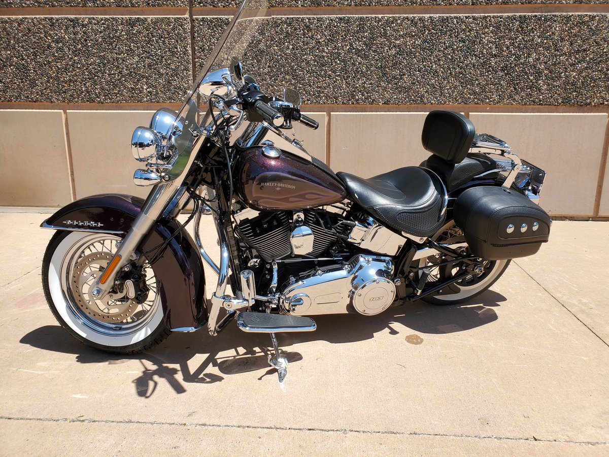 BeartoothHD's tweet image. 2017 Deluxe! Beautiful paint job 😍