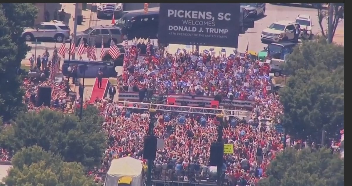 Trumpers, here's an aerial shot of the entire seating area from today's rally right up to the media stands.  Even if there were 1000 in overflow, this entire crowd was maybe 2000.  Sorry.