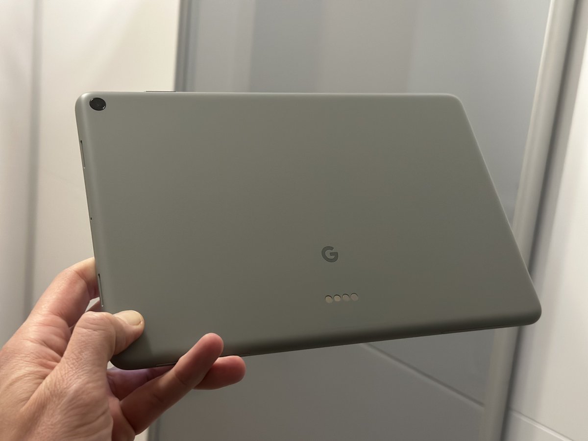 MORE_MagazineAT's tweet image. Samstags, 23 Uhr … Was macht man da? Schlafen? Um die Häuser ziehen? Nö … #PixelTablet testen 😄 @madebygoogle @GoogleDE