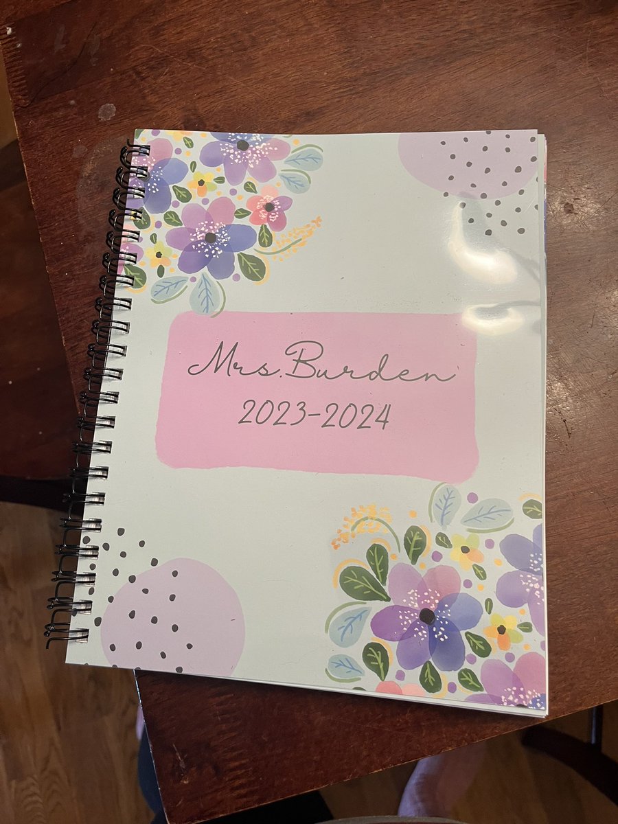 Mrs. Burden (@mrs_ksburden) on Twitter photo I could never find a planner that had what I wanted. So I made my own using <a href="/CanvaEdu/">Canva Education</a> and it’s amazing! I could never find a planner that had what I wanted. So I made my own using <a href="/CanvaEdu/">Canva Education</a> and it’s amazing!