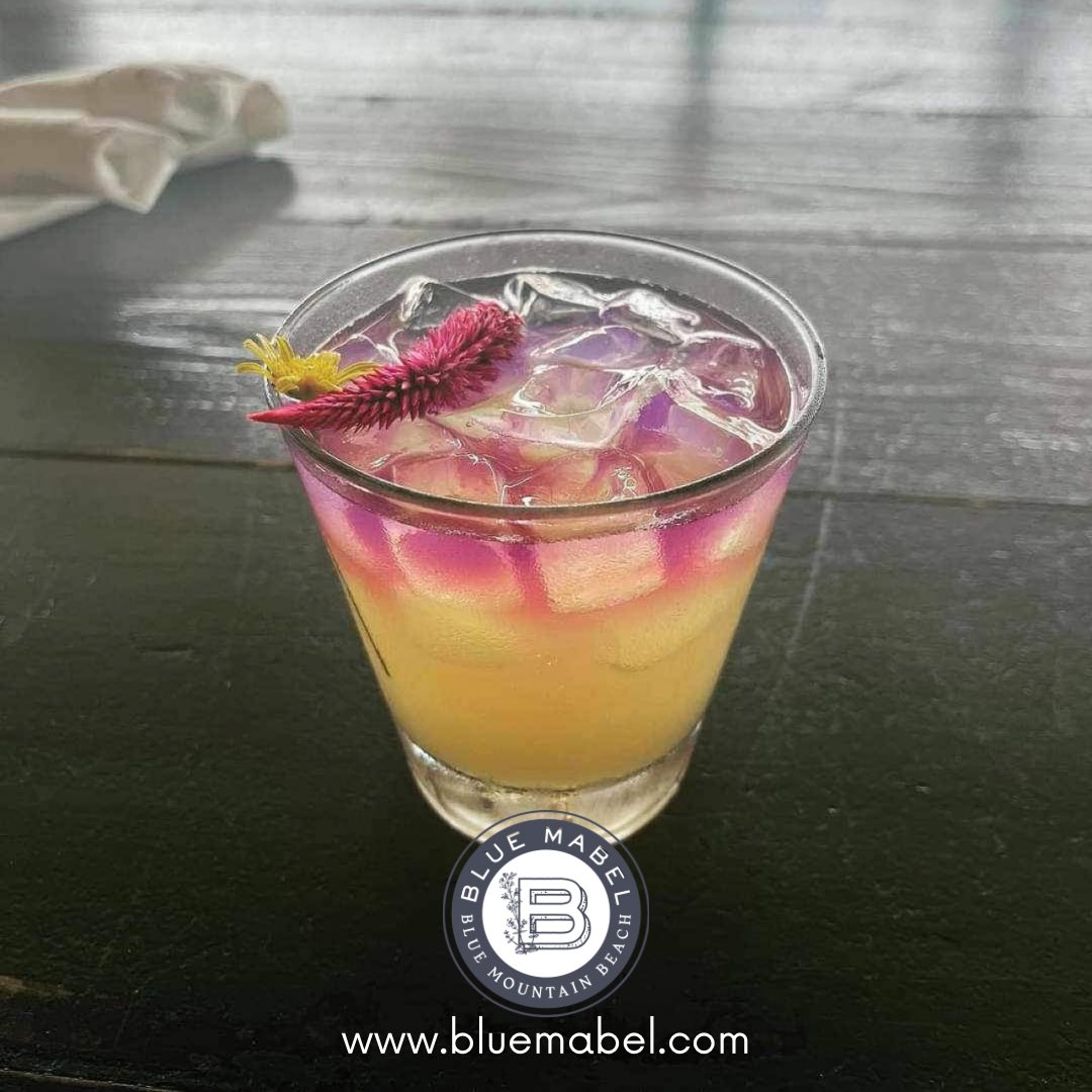 BlueMabel_'s tweet image. 🍋NEW DRINK | Honey Lavender Lemonade | It’s refreshing and flavorful to keep you cool for a bit! 😁🥵

Tell ‘em Mabel Sent Ya! 

-
#BlueMabel #BlueMountainBeach #Hey30A #BeLocalBestHappyHour #ChefDavidCunningham #30ALocals #30AFoodAndWine #30AVacation #SoWal #30A