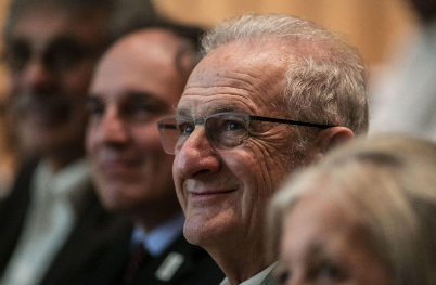 Esta semana empezó con el cumpleaños de Victor Trucco, un héroe anónimo para muchos argentinos, por ser pionero de la siembra directa junto a <a href="/aapresid/">Aapresid</a> y de la biotecnología nacional con <a href="/grupobioceres/">Grupo Bioceres</a>.