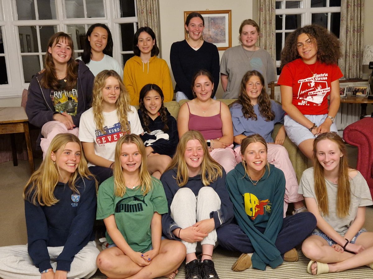 Where has that time gone. Arriving in East as L5 and here we are, last night in East as L6. #feelingthelove #aldhelmstedeast #gopurple