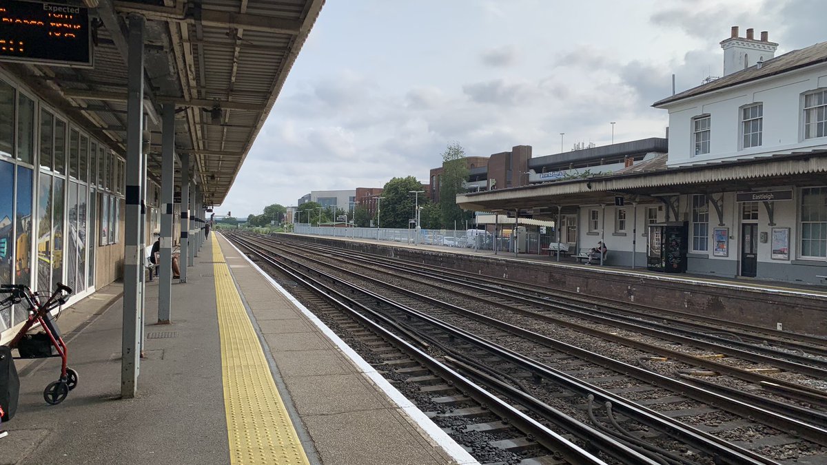 LudwigTails's tweet image. And also saw @SW_Help #class701 which… probably have been collecting dusted by to the point they aren’t unrecognizable.

And a selfie too before I headed back to Eastleigh Station.