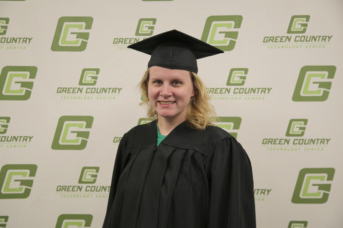gctcok's tweet photo. 🎓 Presenting the Summer LPN cohort graduates! 🎓 

Congrats and great job Shawn, Carrie, Natasha, Stephanie, Nathan, Bailey, Aisha, Savannah, and Sydney! 🎉👩‍⚕️🎓 

#GoGreen | #GCTC | #LPN | #TheSkyIsTheLimit https://t.co/cNxJsXcPzN